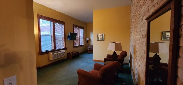 Nuk's Executive Suites image 26